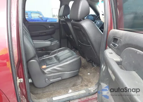 2008 Chevrolet Suburban 1500 Lt z USA, uszkodzony, nr VIN 3GNFK163X8G307587